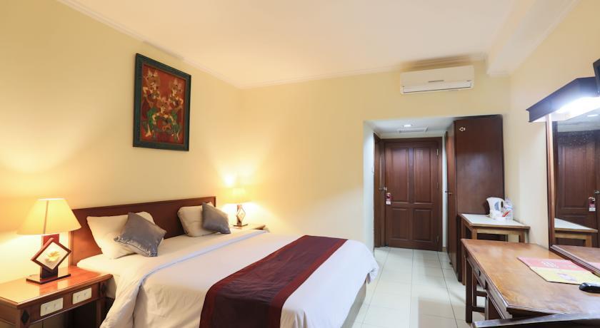 Reddoorz @ Raya Kuta Otel Kuta Lombok Dış mekan fotoğraf