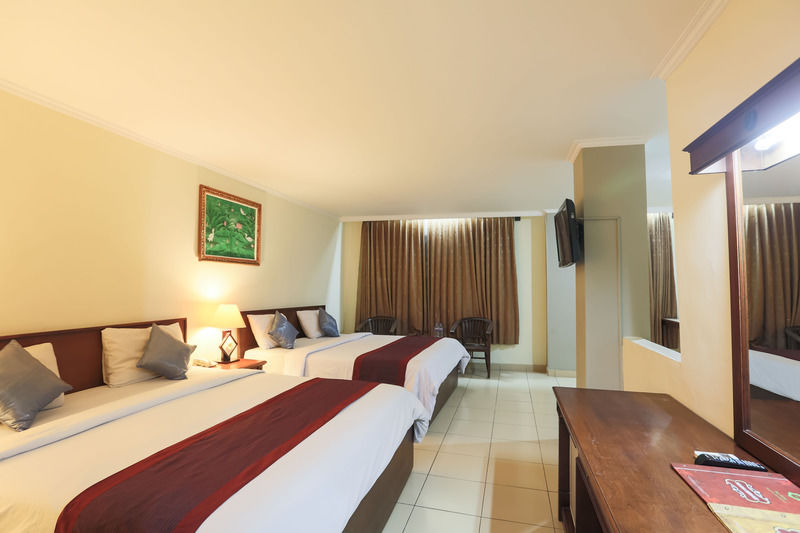 Reddoorz @ Raya Kuta Otel Kuta Lombok Dış mekan fotoğraf