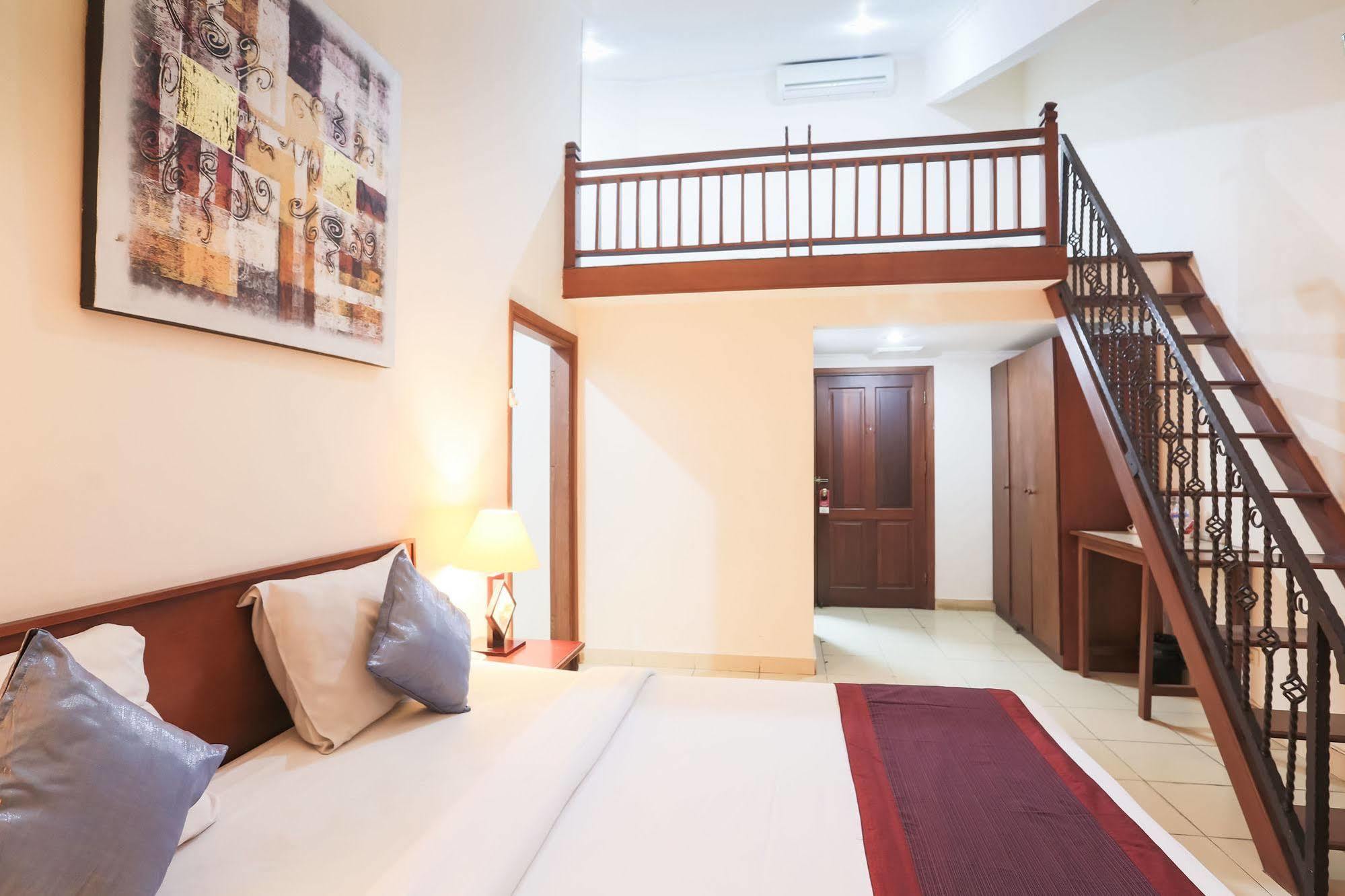 Reddoorz @ Raya Kuta Otel Kuta Lombok Dış mekan fotoğraf