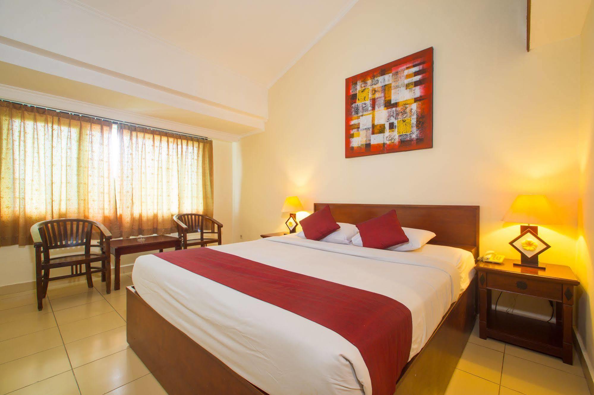 Reddoorz @ Raya Kuta Otel Kuta Lombok Dış mekan fotoğraf