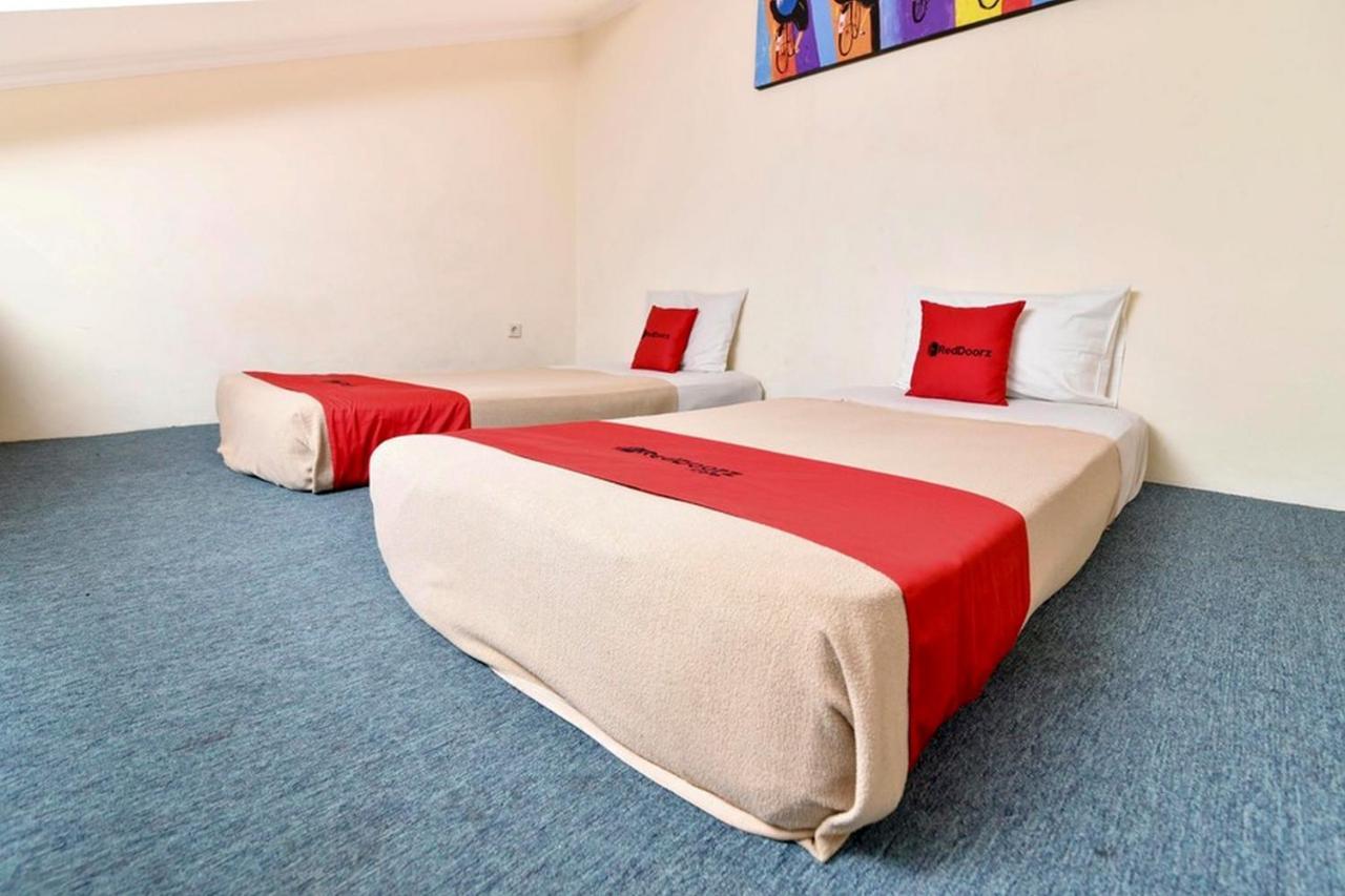 Reddoorz @ Raya Kuta Otel Kuta Lombok Dış mekan fotoğraf