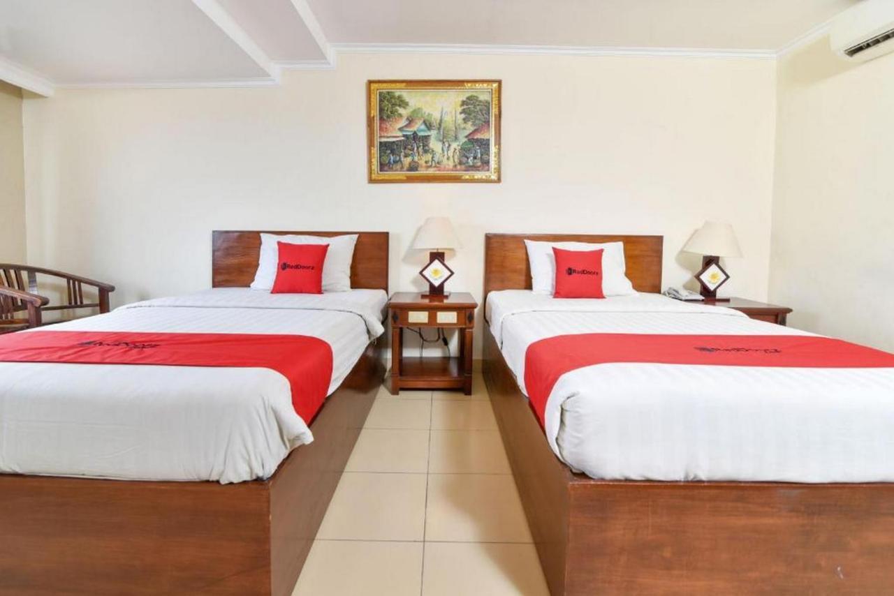 Reddoorz @ Raya Kuta Otel Kuta Lombok Dış mekan fotoğraf