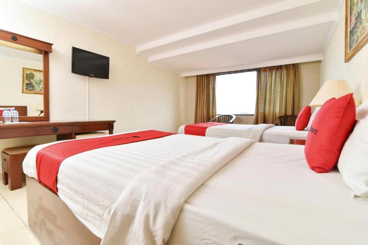 Reddoorz @ Raya Kuta Otel Kuta Lombok Dış mekan fotoğraf