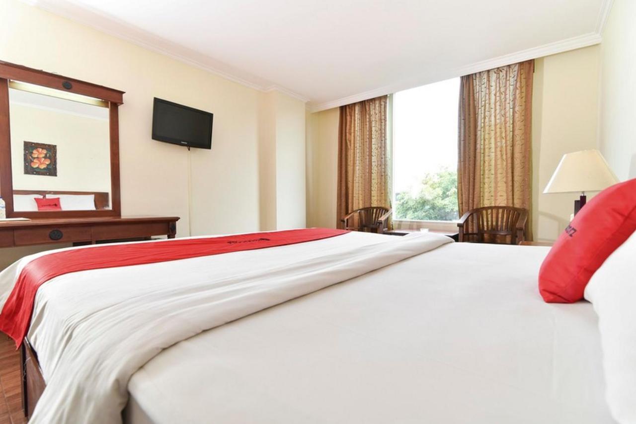 Reddoorz @ Raya Kuta Otel Kuta Lombok Dış mekan fotoğraf